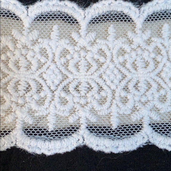 Black Swing Top with pockets - Picture 5 of 5